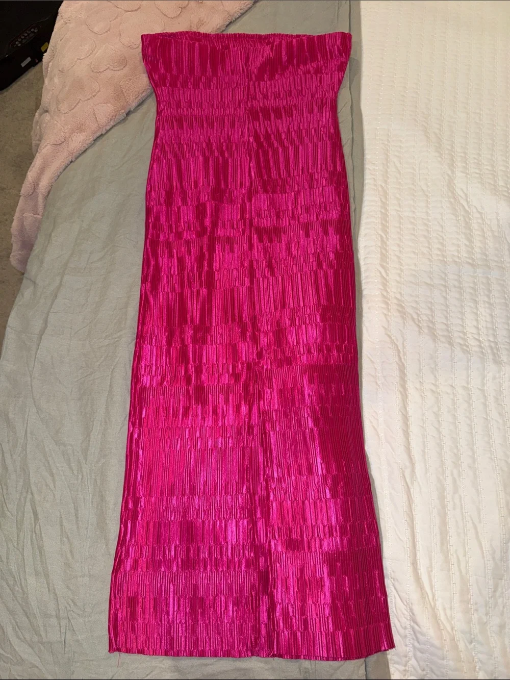 ASTR Strapless Fuchsia Textured Midi Dress - Picture 7 of 7